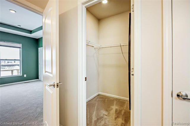 8126 Carston Lane, Brighton, MI 48116