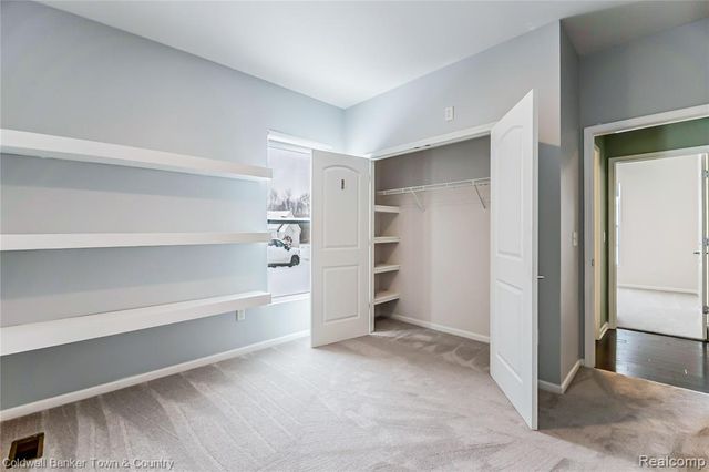 8126 Carston Lane, Brighton, MI 48116