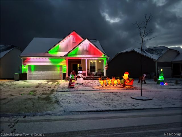 8126 Carston Lane, Brighton, MI 48116