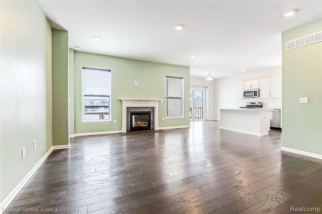 8126 Carston Lane, Brighton, MI 48116