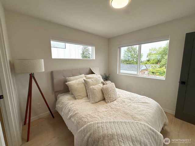 8449 18th Avenue SW, Seattle, WA 98106