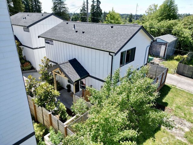 8449 18th Avenue SW, Seattle, WA 98106