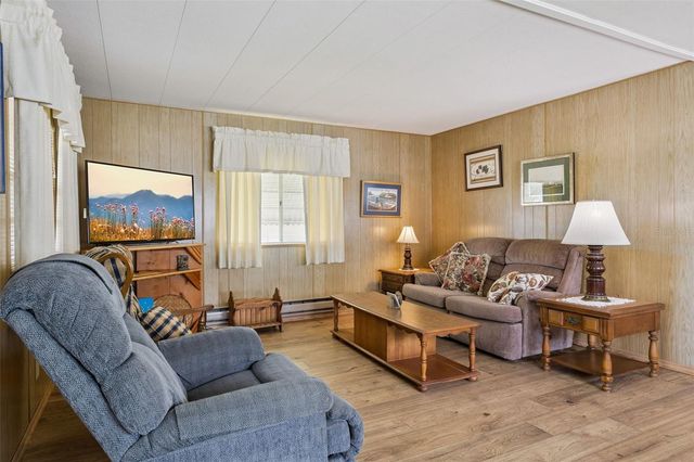 13 COCOS PLUMOSA DRIVE B, Eustis, FL 32726