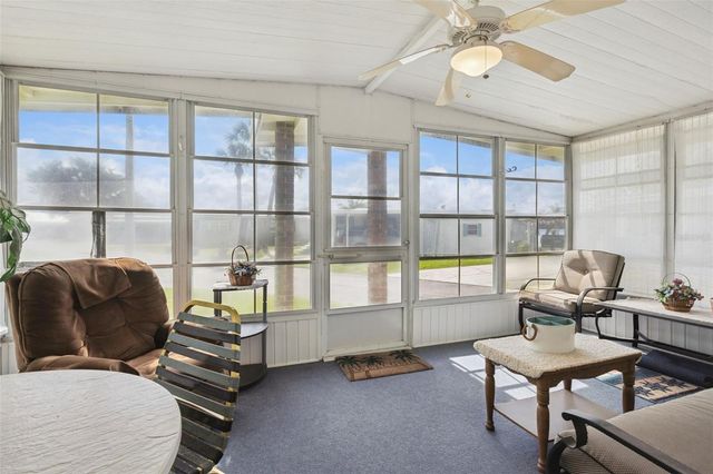 13 COCOS PLUMOSA DRIVE B, Eustis, FL 32726