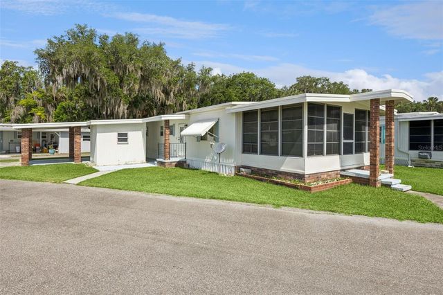 13 COCOS PLUMOSA DRIVE B, Eustis, FL 32726