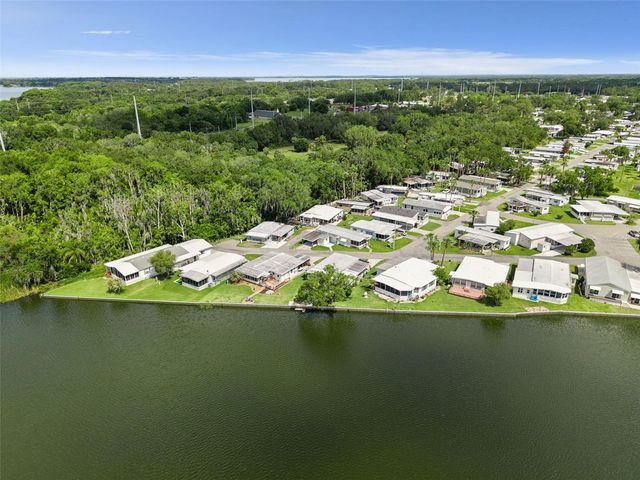 13 COCOS PLUMOSA DRIVE B, Eustis, FL 32726