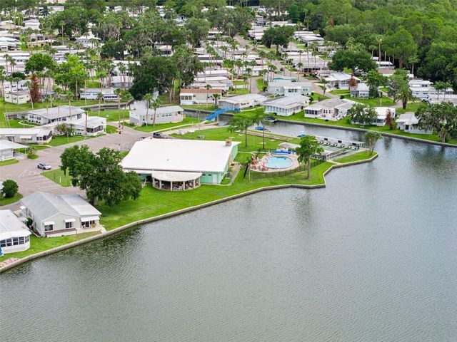 13 COCOS PLUMOSA DRIVE B, Eustis, FL 32726