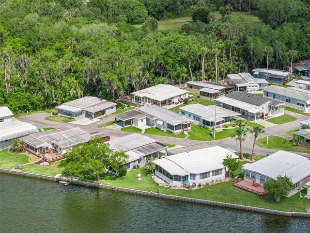 13 COCOS PLUMOSA DRIVE B, Eustis, FL 32726