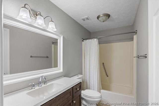 7012 Salinas Court, Fayetteville, NC 28314
