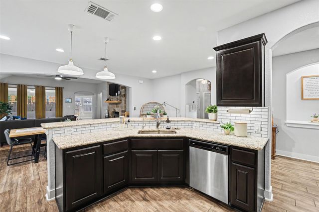 117 Rock Dock RD, Georgetown, TX 78633