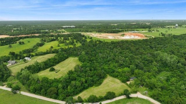 14868 & 14980, 14988 Burgin Valley Road, Gravette, AR 72736