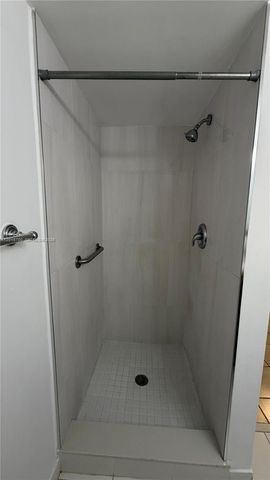 6385 W 27th Ave 11-3, Hialeah, FL 33016