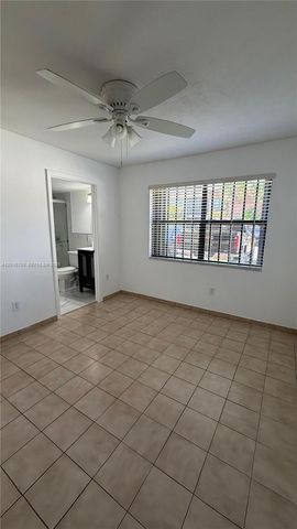 6385 W 27th Ave 11-3, Hialeah, FL 33016