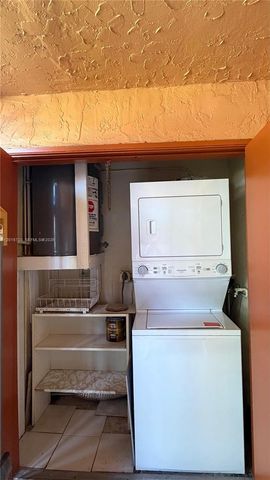 6385 W 27th Ave 11-3, Hialeah, FL 33016
