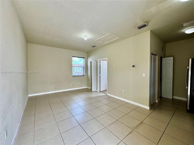 9575 SW 171st Path 9575, Miami, FL 33196