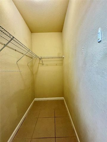 9575 SW 171st Path 9575, Miami, FL 33196