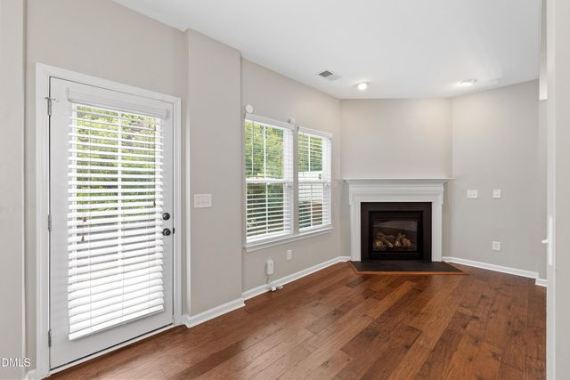 442 Panorama View Loop, Cary, NC 27519