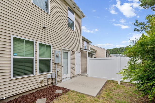442 Panorama View Loop, Cary, NC 27519