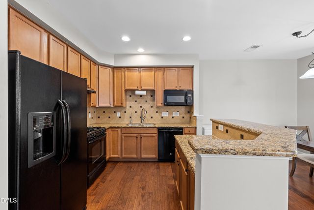 442 Panorama View Loop, Cary, NC 27519