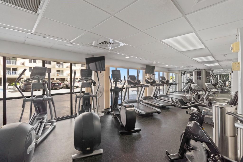 Image 13 of property listing at 3221 S Ocean Blvd 806, Highland Beach, FL 33487
