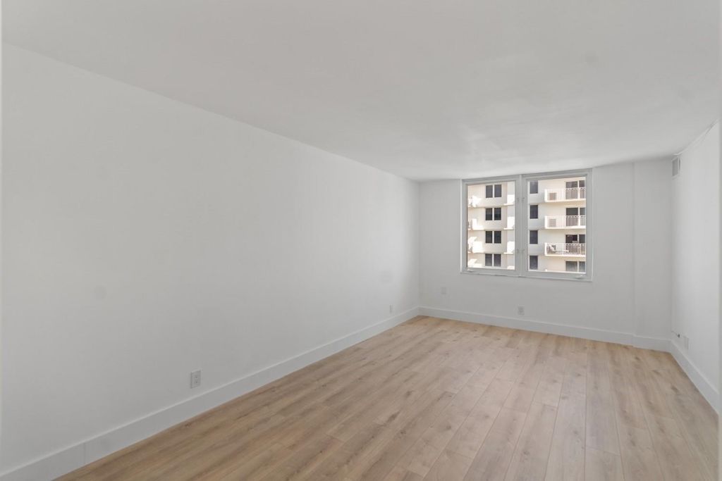 Image 35 of property listing at 3221 S Ocean Blvd 806, Highland Beach, FL 33487