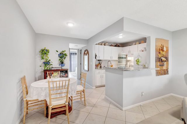 46 Andover B, West Palm Beach, FL 33417