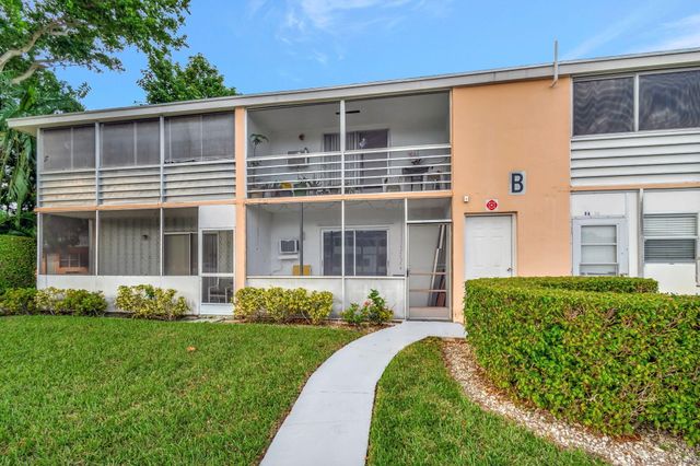 46 Andover B, West Palm Beach, FL 33417