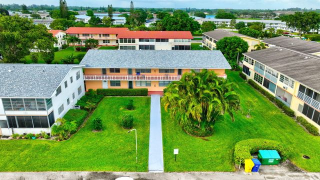 46 Andover B, West Palm Beach, FL 33417