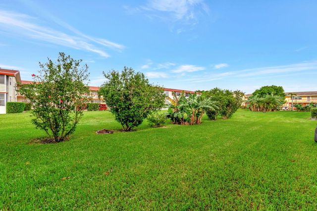 46 Andover B, West Palm Beach, FL 33417