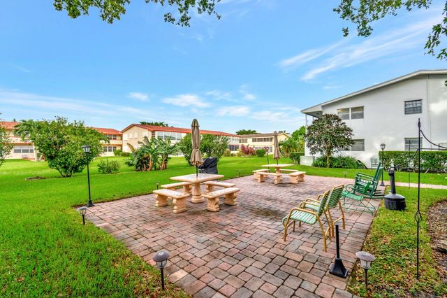 46 Andover B, West Palm Beach, FL 33417