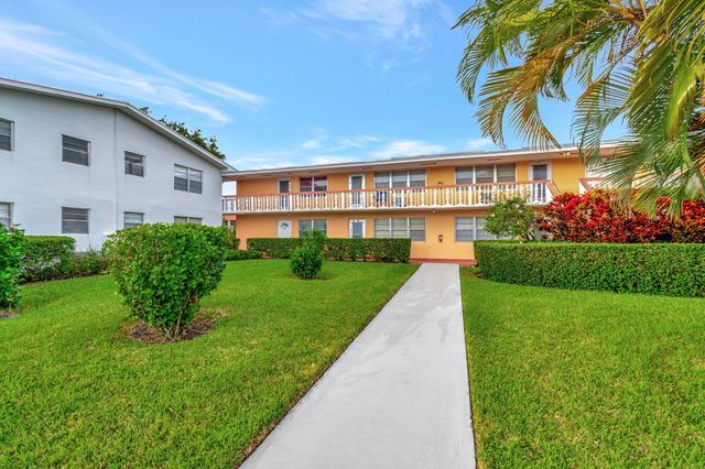 46 Andover B, West Palm Beach, FL 33417