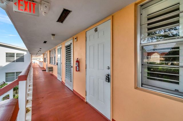46 Andover B, West Palm Beach, FL 33417