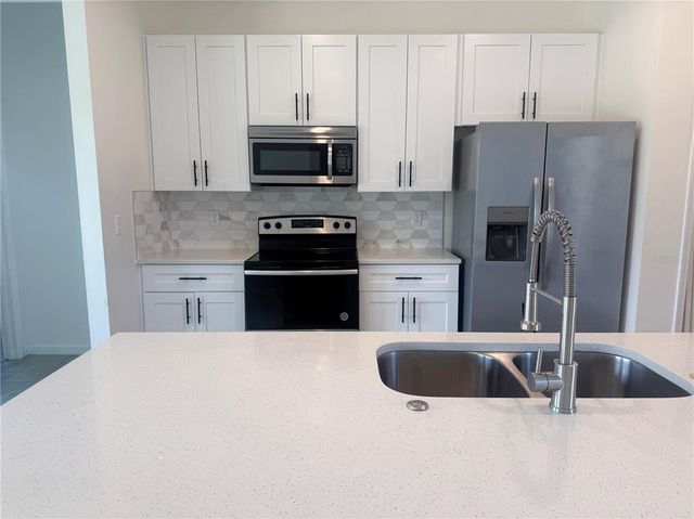 1686 SW 168TH LOOP, Ocala, FL 34473