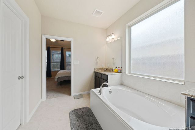 8726 Hideout, San Antonio, TX 78254