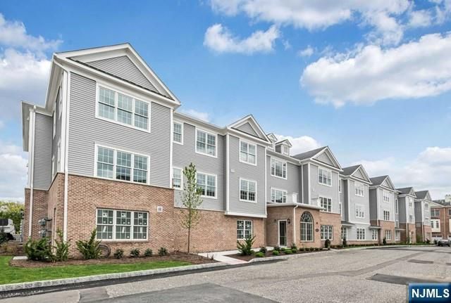 5309 Rio Vista Lane, Northvale, NJ 07647