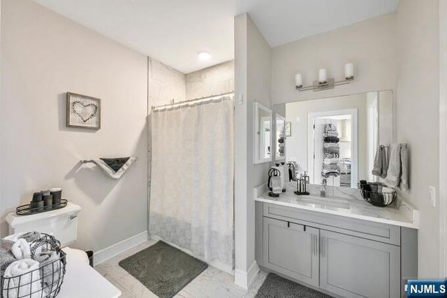 5309 Rio Vista Lane, Northvale, NJ 07647