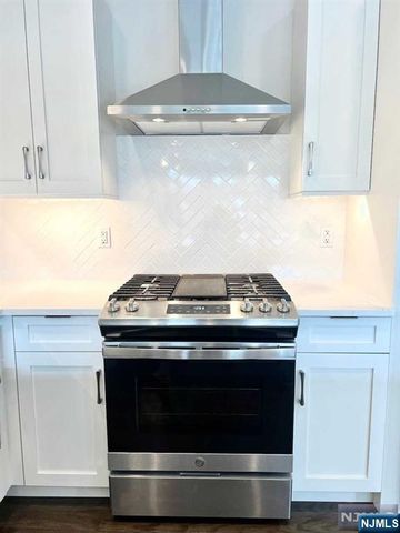 5309 Rio Vista Lane, Northvale, NJ 07647