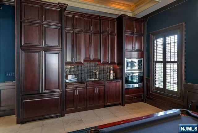 5309 Rio Vista Lane, Northvale, NJ 07647