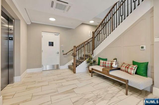 5309 Rio Vista Lane, Northvale, NJ 07647