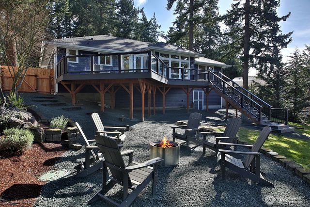 5938 Sundown Lane, Freeland, WA 98249