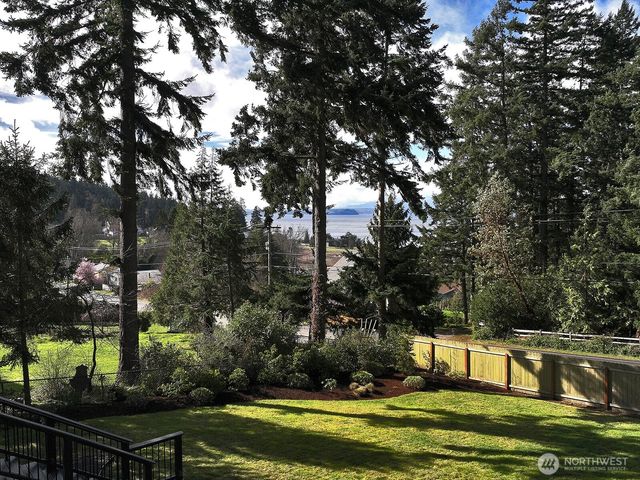 5938 Sundown Lane, Freeland, WA 98249