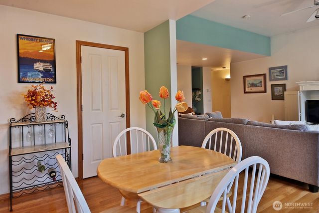 5938 Sundown Lane, Freeland, WA 98249