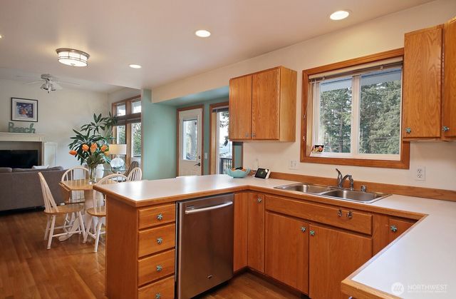 5938 Sundown Lane, Freeland, WA 98249