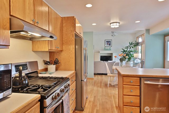 5938 Sundown Lane, Freeland, WA 98249