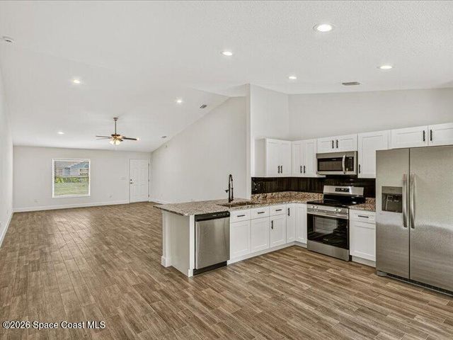 640 Roth Court SE, Palm Bay, FL 32909