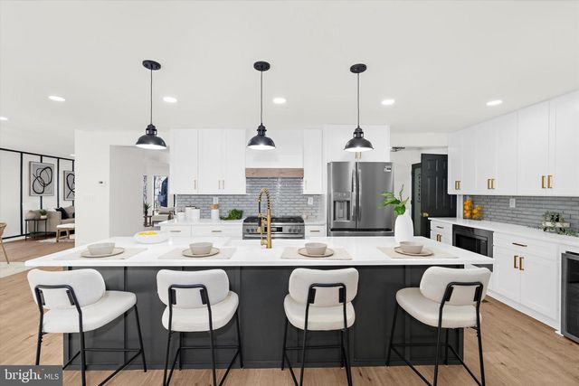 1439 DICUS MILL RD, Severn, MD 21144