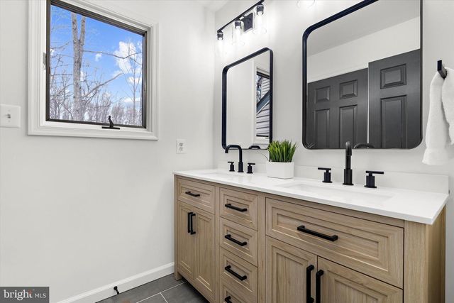 1439 DICUS MILL RD, Severn, MD 21144