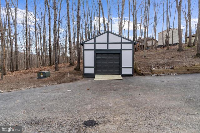 1439 DICUS MILL RD, Severn, MD 21144