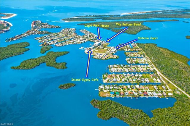 129 Pago Pago DR E, Naples, FL 34113