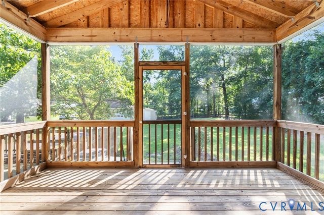 7847 Timber Dr, Quinton, VA 23141